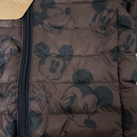 New Gap x Disney Mickey Mouse Primaloft kids jacket. Reg $100+tax. - Picture 6 of 9